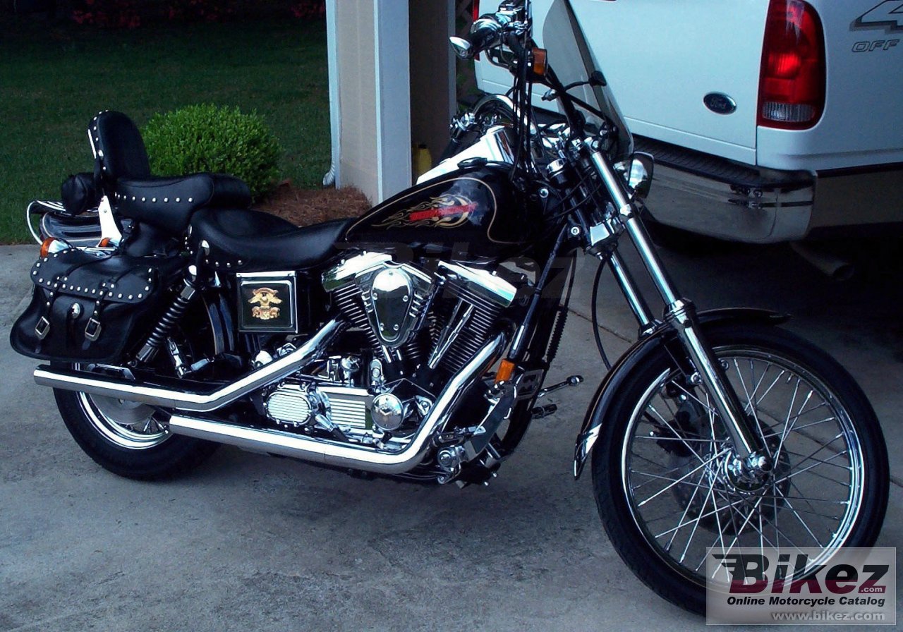 Big Gary Crooms dyna wide glide picture and wallpaper from Bikez.com